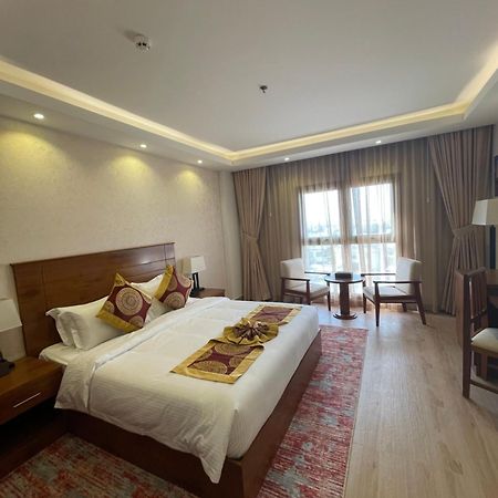 Alsahwa Hotel Seeb Exterior foto